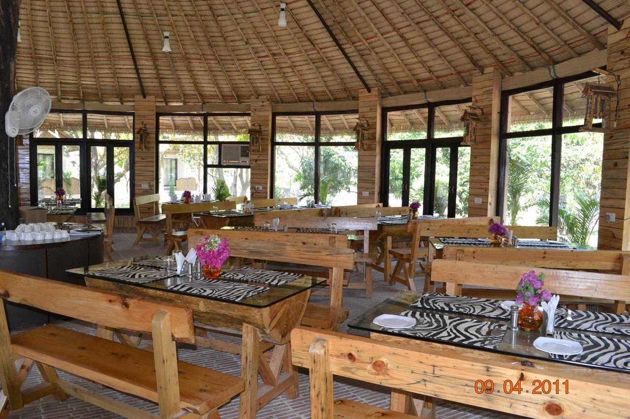 Corbett Wild Iris Spa And Resort Rámnagar Kültér fotó