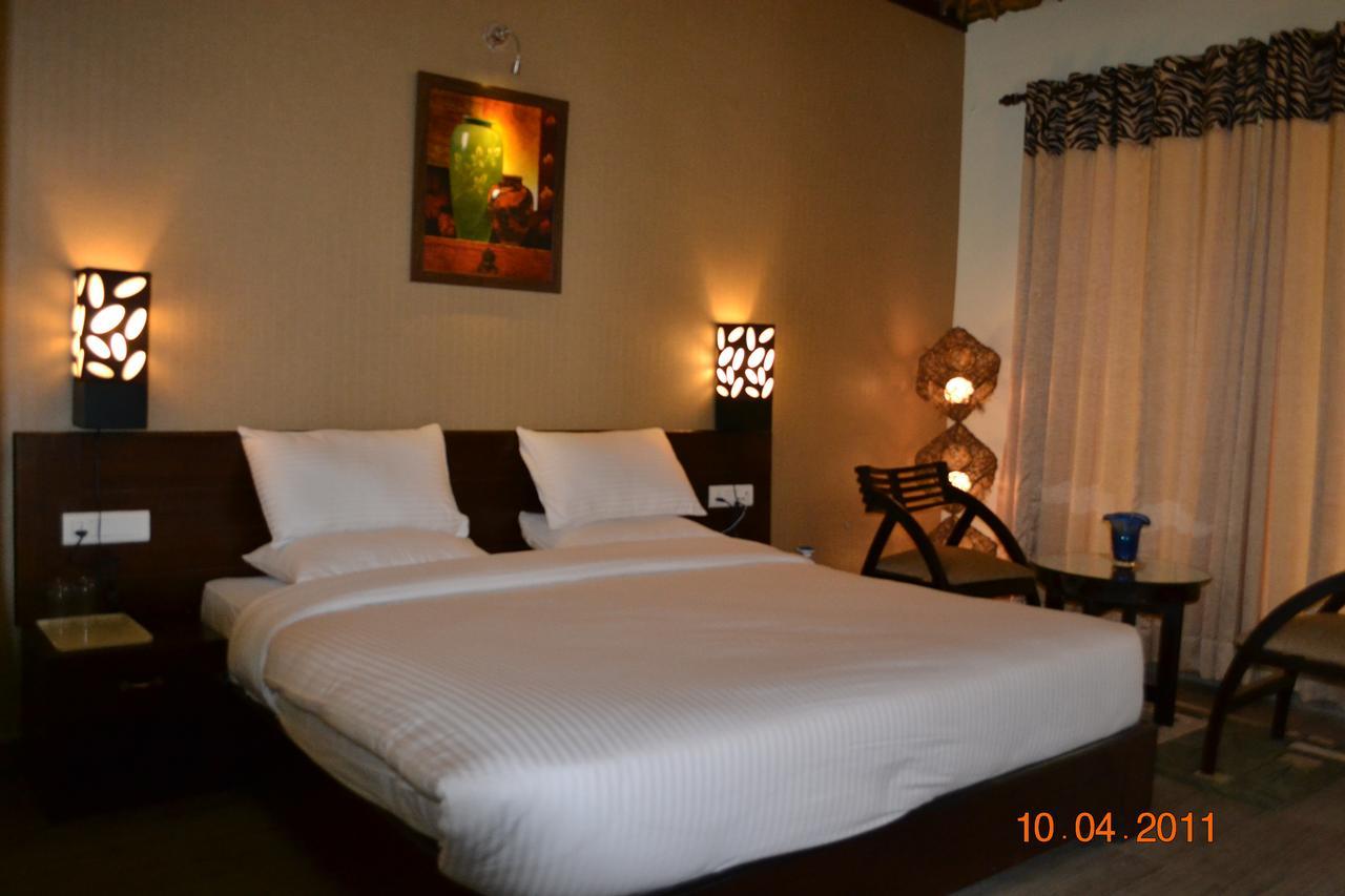 Corbett Wild Iris Spa And Resort Rámnagar Kültér fotó